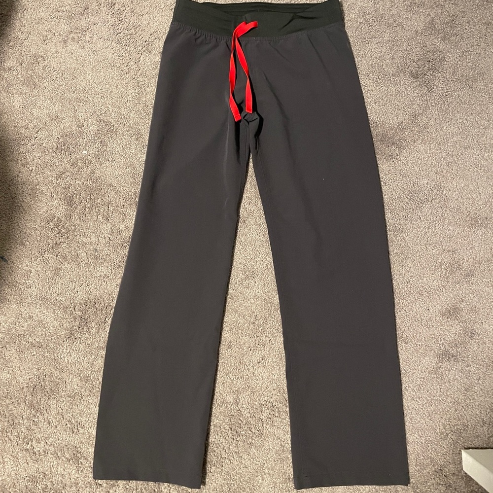 Figs Charcoal Livingston scrub pants XSP